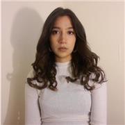 Babysitter y/o educadora de iniciación musical que puede ayudar en tareas de matemática, historia, arte y ciencia